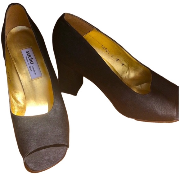 {VTG} SACHA LONDON | 1980s peep toe block heel pump in black satin, size 8 - Picture 2 of 11